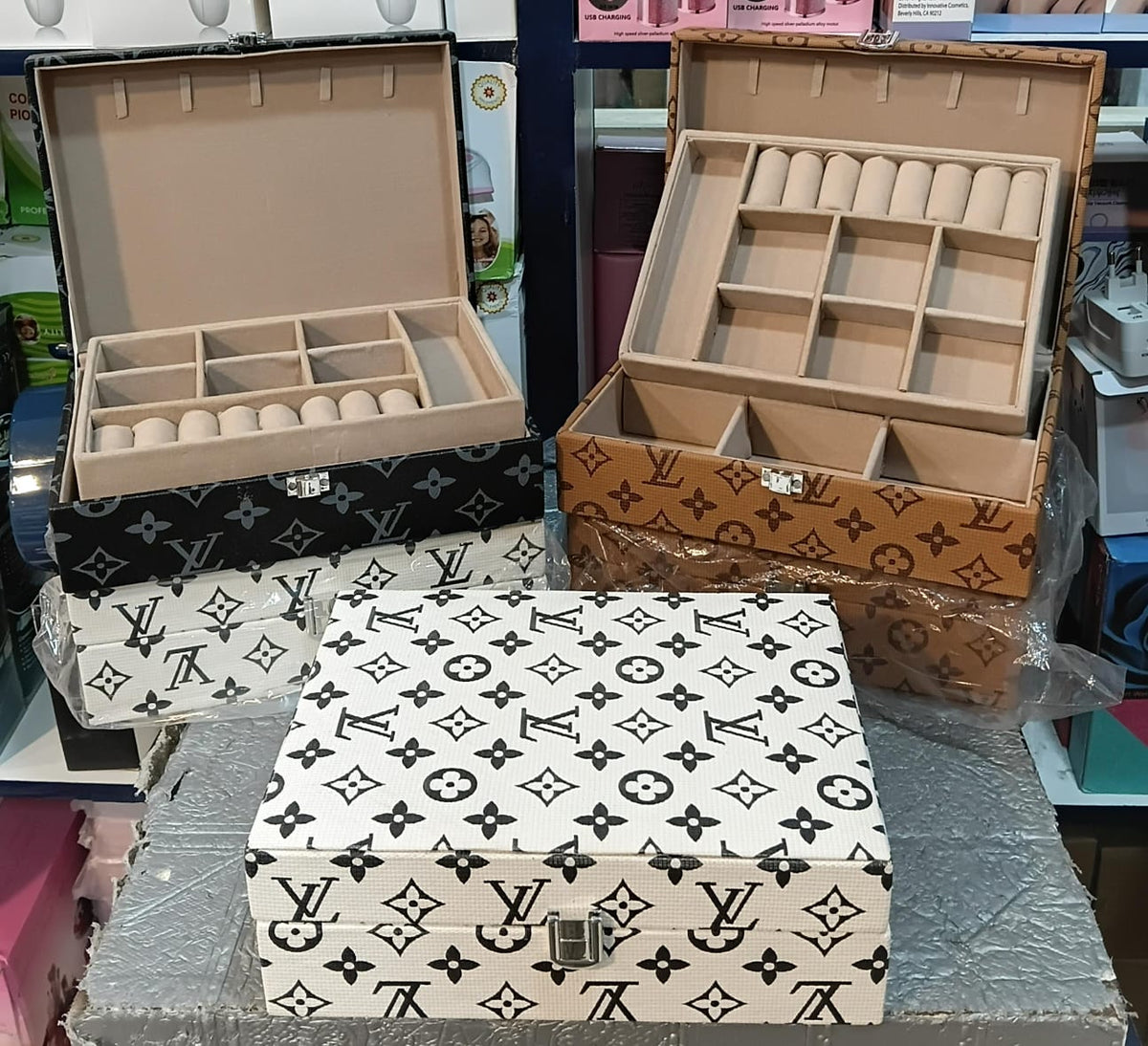 Leather Jewellery Organizer – Compact Jewelry Storage Case