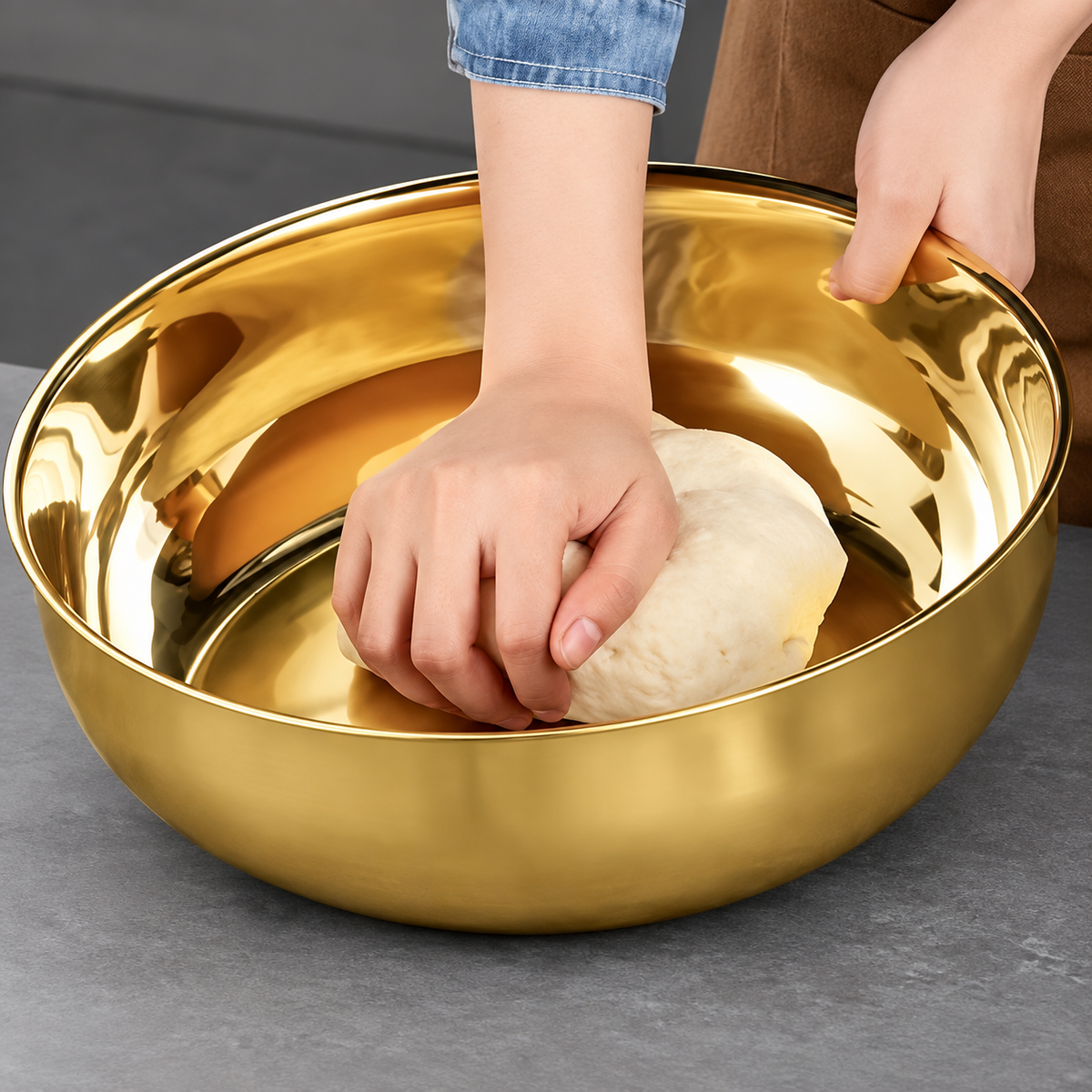 Big Capacity Golden Bowl with Lid – Multipurpose Serving & Storage Bowl