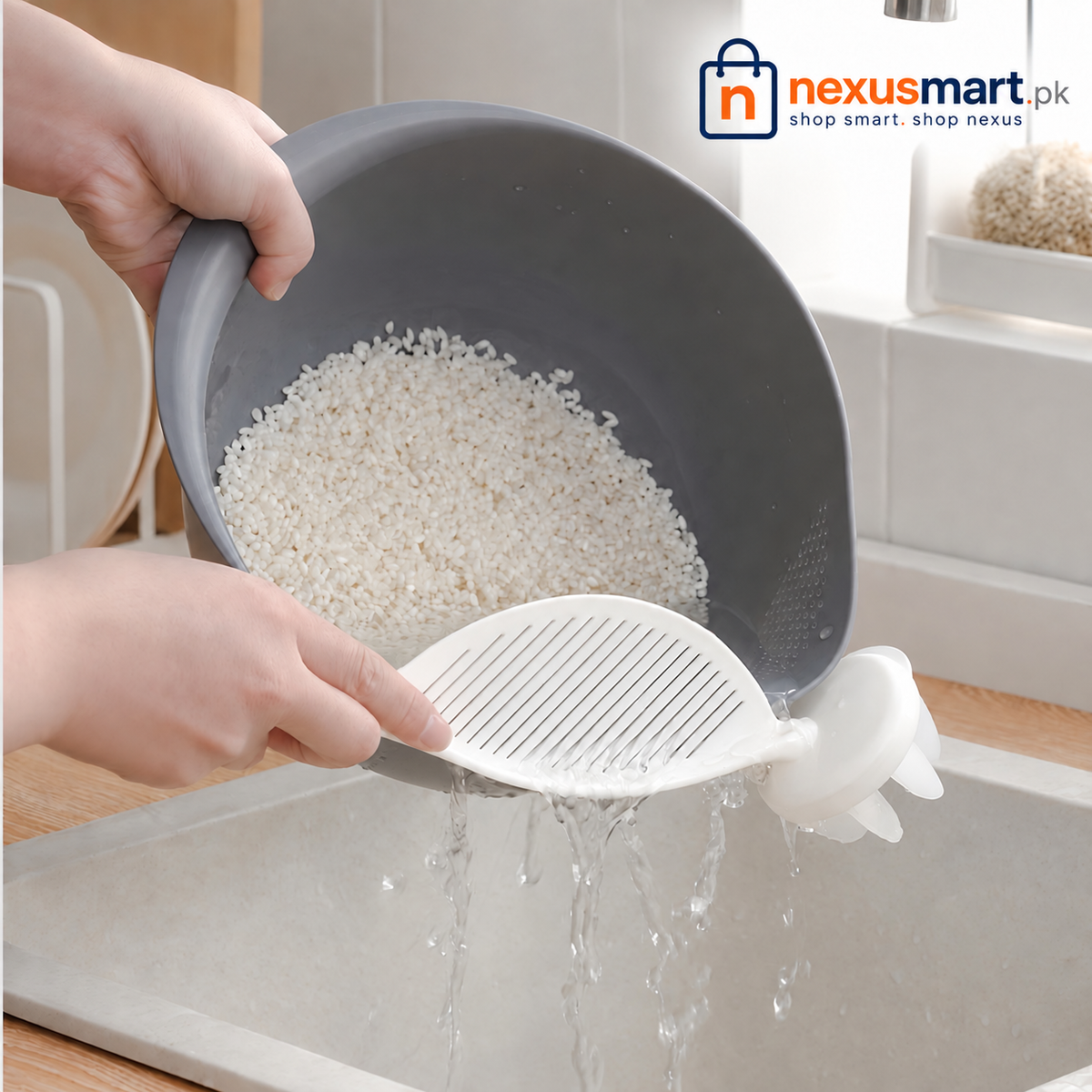 2-in-1 Rice Washer Strainer Spoon – Washing & Draining Kitchen Tool