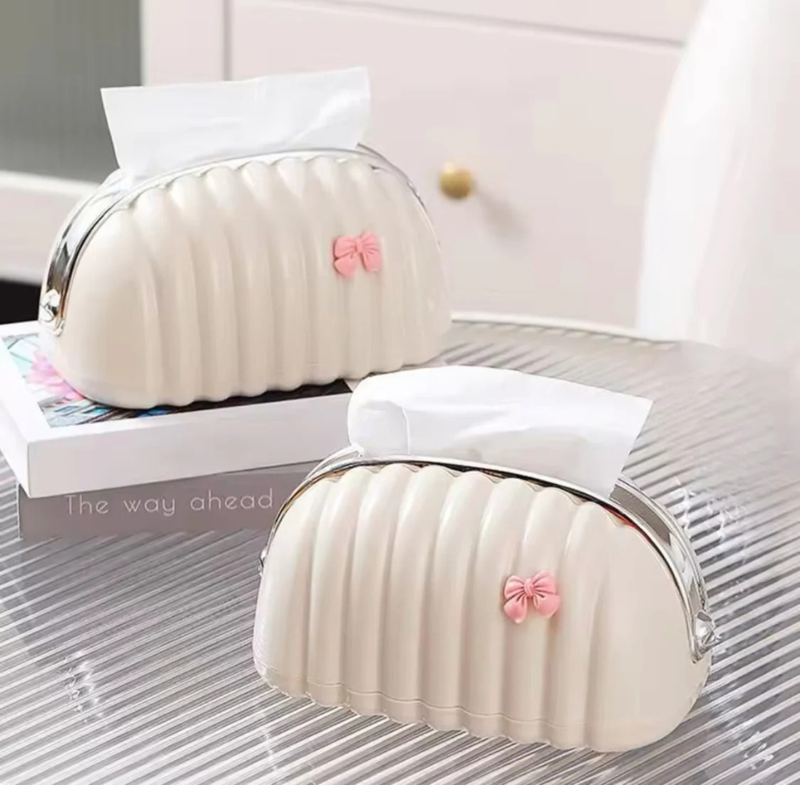 Shell Tissue Box Decorative Tissue Holder Home Organization view 6 - Nexusmart Pakistan