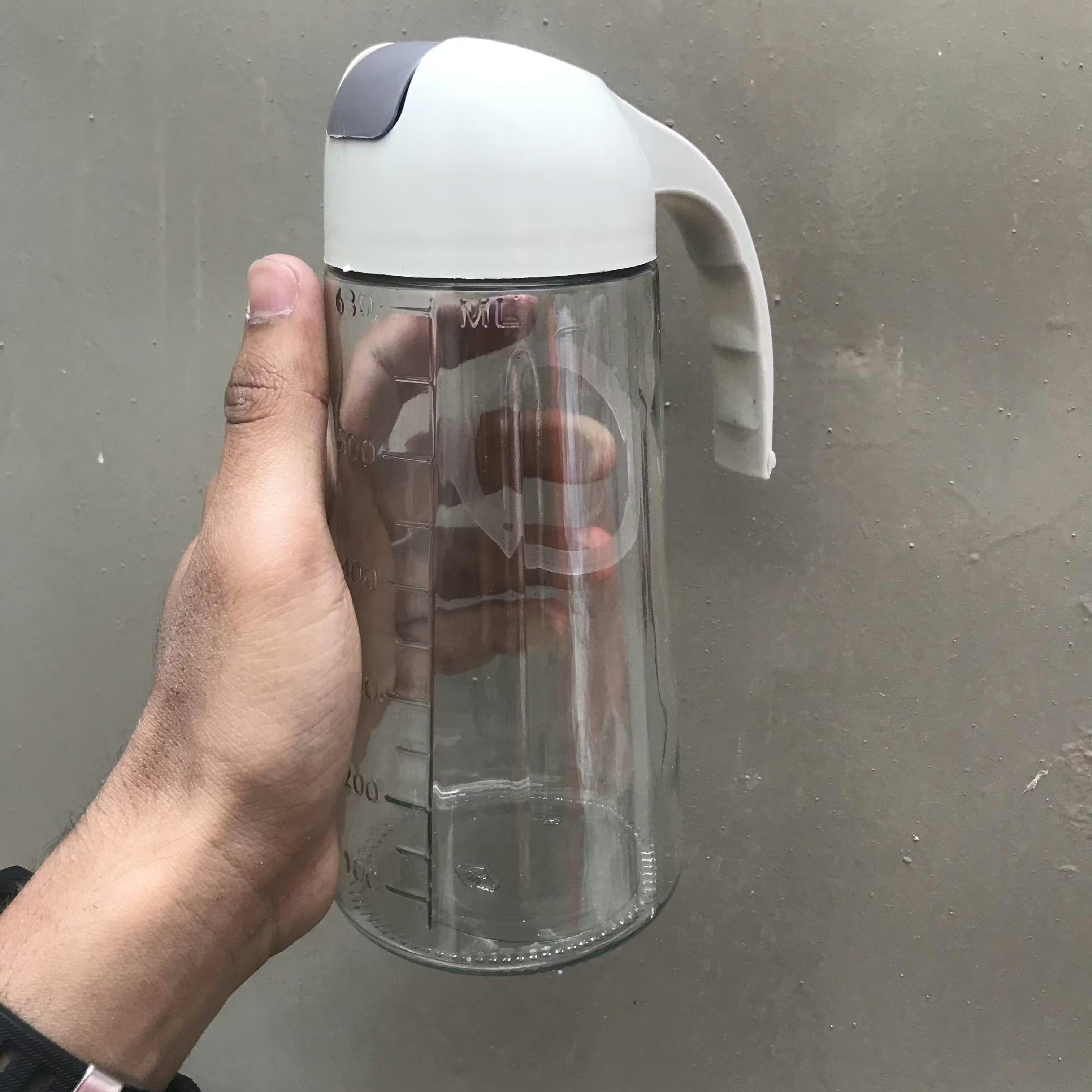 2-in-1 Glass Oil Spray Dispenser 470ml Home Organization view 6 - Nexusmart Pakistan
