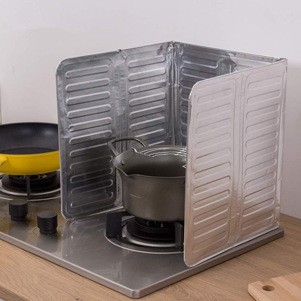 Foldable Aluminium 2-Sided Stove Sheet – Kitchen Oil Splash Guard