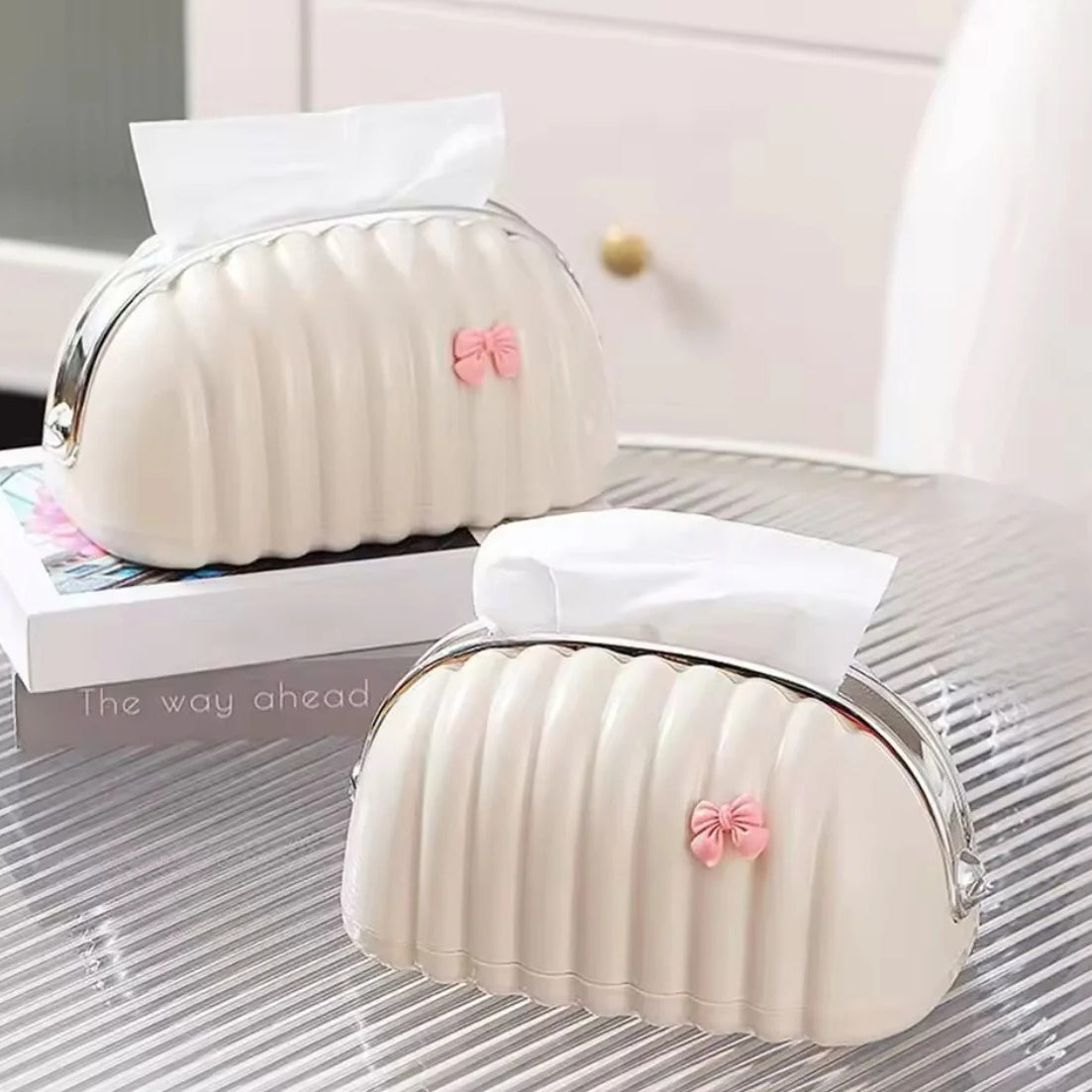 Shell Tissue Box Decorative Tissue Holder Home Organization view 6 - Nexusmart Pakistan