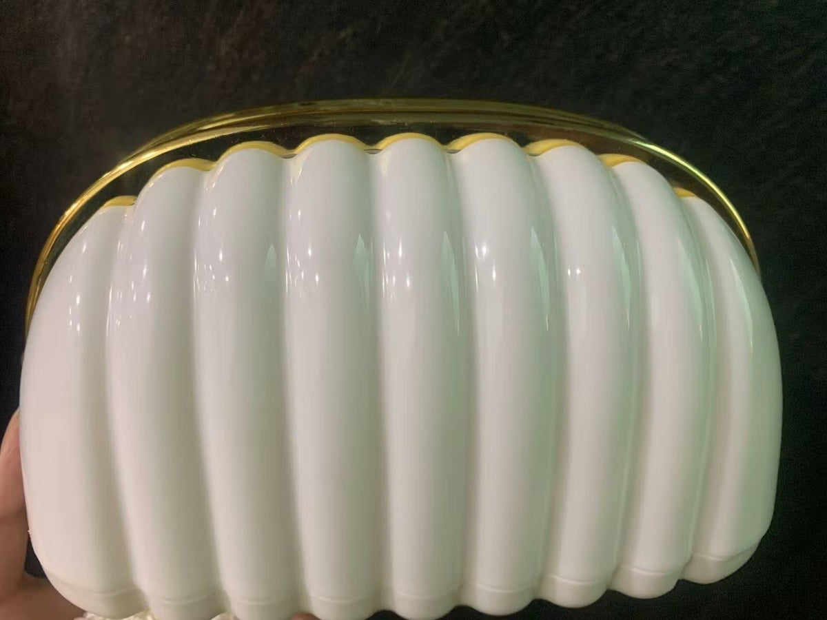 Shell Tissue Box Decorative Tissue Holder Home Organization view 10 - Nexusmart Pakistan