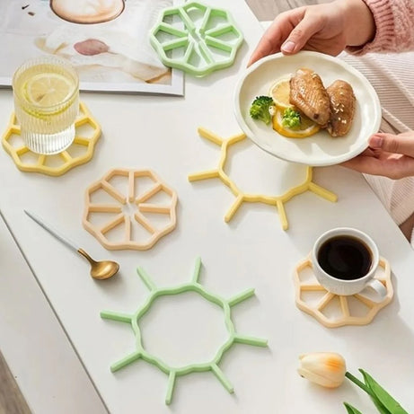 Pack of 2 Silicone Heat Resistant Pot Mat Trivet Kitchen Pad view 3 - Nexusmart Pakistan