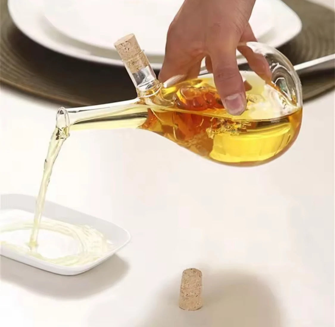 2 In 1 Transparent Glass Oil Bottle with Lid, Creative Double Mouth Glass Seasoning Oil Pot, 2 in 1 Kitchen Cruet Bottle with Cork Stopper